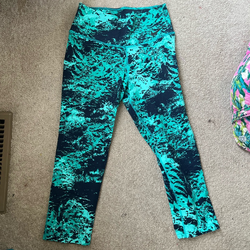 Nike leggings